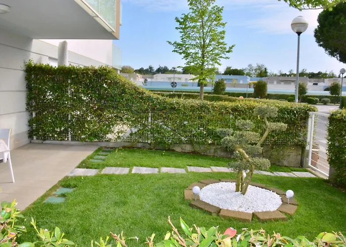 Charming With Garden View Bibione